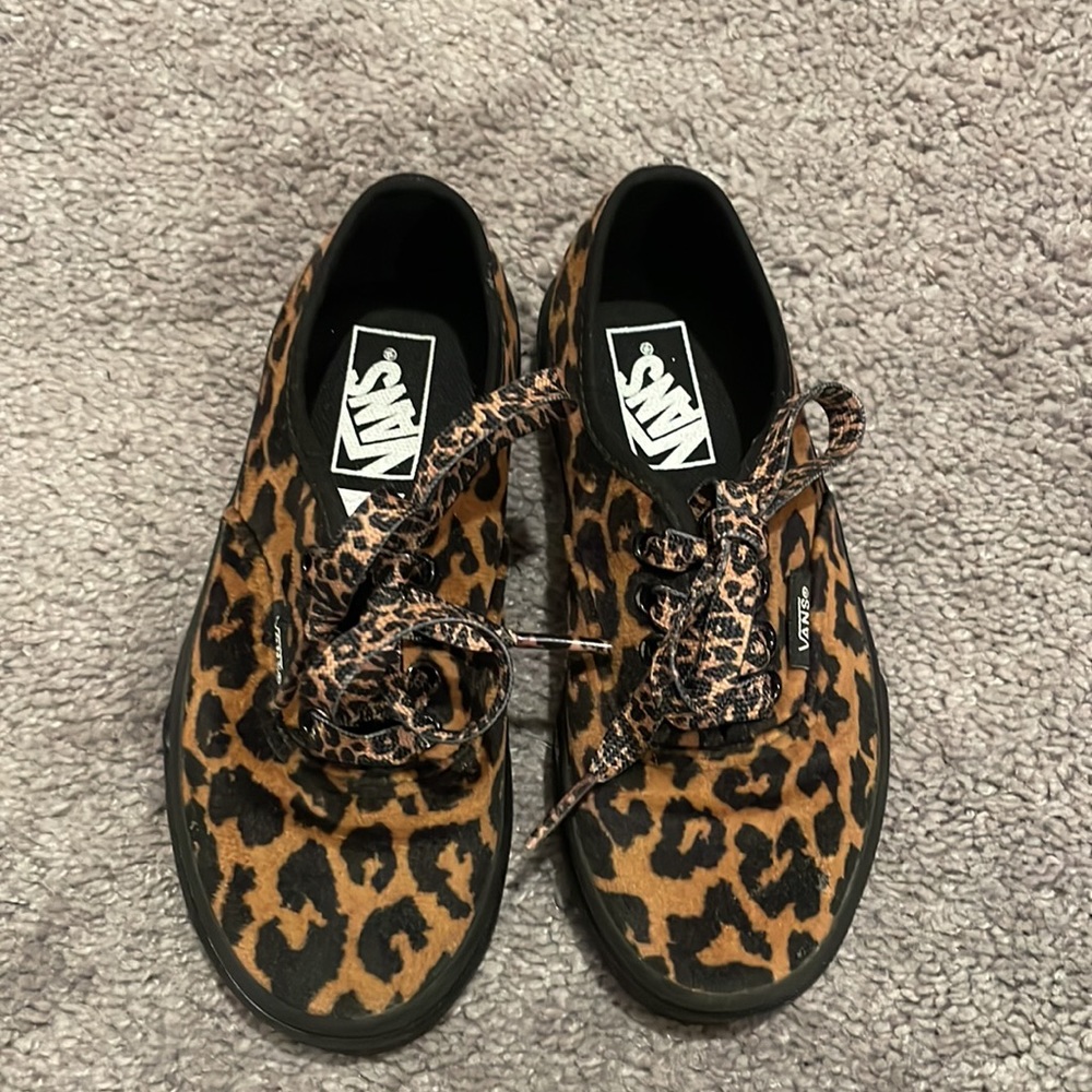 Leopard Vans - Picture 2 of 5